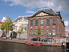 De Lakenhal Leiden -  De Lakenhal / Gebouw Scheltema, de oude Wollendekenfabriek, Leiden Museum De Lakenhal  Native name Museum De Lakenhal Location Leiden Established 1874 Website www.lakenhal.nl