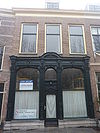 Pand met winkelpui