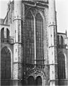 Exterieur detail west-zijde - Leiden - 20133856 - RCE -  N.H. Hooglandse Kerk: exterieur detail west-zijde 
