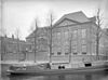 Voorgevel - Leiden - 20134796 - RCE -  De Lakenhal: voorgevel (opmerking: Fotonummer 9775) 