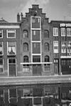 Pand met pakhuis met trapgevel