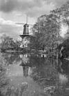 Korenstellingmolen van voren gefotografeerd - Leiden - 20137627 - RCE -  De Valk: Korenstellingmolen van voren gefotografeerd 