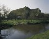 Overzicht boerderij, linker zijgevel met kamelenrug kapvorm