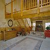 Interieur voorhuis, houten lambrisering, na restauratie - Maasland - 20341704 - RCE -  Boerderijen/ Krukhuis: Interieur voorhuis, houten lambrisering, na restauratie 