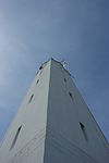 Noordwijk - Vuurtoren - Achterkant + zijkant met vlag.JPG