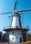 Haas0019 Crop Benthuizen -  Plaats Hazerswoude-Dorp Bouwjaar 1815 / 1816 Type stellingmolen Kenmerken wipmolen Functie korenmolen 