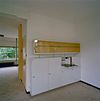 Int. eerste verdieping, eetkamer met kastenwand (en ingebouwde kranen) - Rotterdam - 20319099 - RCE -  Huis Sonneveld: Int. eerste verdieping, eetkamer met kastenwand (en ingebouwde kranen) (opmerking: Bij publicatie is toestemming nodig van Buro vd Broek & Bakema (tel.: 010-4134780)) 
