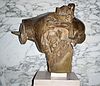 Rotterdam kunstwerk Armed Bust V -  Rotterdam Centrum, De Doelen. Kunstwerk 