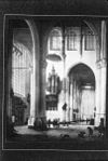Interieur naar schilderij, reproductie van oude foto in bezit Archief van de Kerkvoogdij - Rotterdam - 20191447 - RCE -  Grote- of Sint Laurenskerk: interieur naar schilderij, reproductie van oude foto in bezit Archief van de Kerkvoogdij 