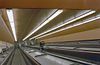 Interieur, overzicht roltrappen, tunnel, gezien van boven naar beneden - Rotterdam - 20343449 - RCE -  Maastunnel: Interieur, overzicht roltrappen, tunnel, gezien van boven naar beneden (opmerking: Gefotografeerd voor het Monumenten boek, Karel Loeff, bladzijde 401) 