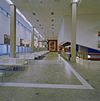 Interieur foyer - Rotterdam - 20357649 - RCE -  Concert- en congresgebouw De Doelen: Interieur foyer (opmerking: Gefotografeerd voor Toonbeelden van de Wederopbouw)