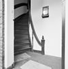 Interieur, trap naar de eerste verdieping - Schoonhoven - 20301728 - RCE -  Herenhuis: Interieur, trap naar de eerste verdieping 