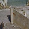 Detail van betonnen bak: verbinding van zijschot en achterzijde
