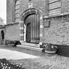 Ingangspartij kapel - Naaldwijk - 20161570 - RCE -  Hofje Heilige Geest: ingangspartij kapel 