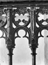 Interieur detail deur van koorhek - Naaldwijk - 20161521 - RCE -  Nederlands Hervormde Kerk: Interieur detail deur van koorhek 