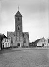 Kerk na de restauratie vanuit het westen en vanuit het noord-westen - Naaldwijk - 20161501 - RCE -  Nederlands Hervormde Kerk: kerk na de restauratie vanuit het westen en vanuit het noord-westen 