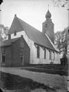 Kerk vanuit het noord-oosten - Oostvoorne - 20175970 - RCE -  Nederlands Hervormde Kerk: kerk vanuit het noord-oosten (opmerking: Fotonummer 6371) 