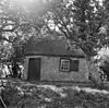 Rietgedekt huis bij eendenkooi - Ameide - 20008388 - RCE -  Kooikershuis: Rietgedekt huis bij eendenkooi 