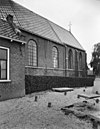 Kerk naar het noord-oosten, naar het zuid-westen, naar het zuid-oosten, naar het noord-westen, koorzijde naar het westen - Nieuwland - 20165204 - RCE -  Hervormde kerk en toren: kerk naar het noord-oosten, naar het zuid-westen, naar het zuid-oosten, naar het noord-westen, koorzijde naar het westen 
