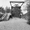 Houten ophaalbrug met kwakel - Weipoort - 20252896 - RCE -  houten ophaalbrug met kwakel 